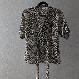 Emma James Petite Tie Back Animal Print Semi-Sheer Blouse Sz 6